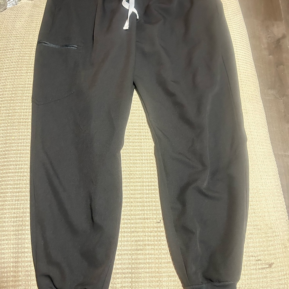 Figs women  Black Jogger Sweatpants with Drawstring
